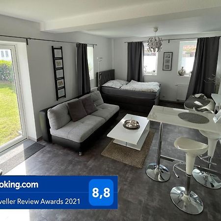 W1 - Kontaktloser 24H Check In, W-Lan, Netflix, Parkplatz, Kueche, Boxspring-Bett Bückeburg Kültér fotó