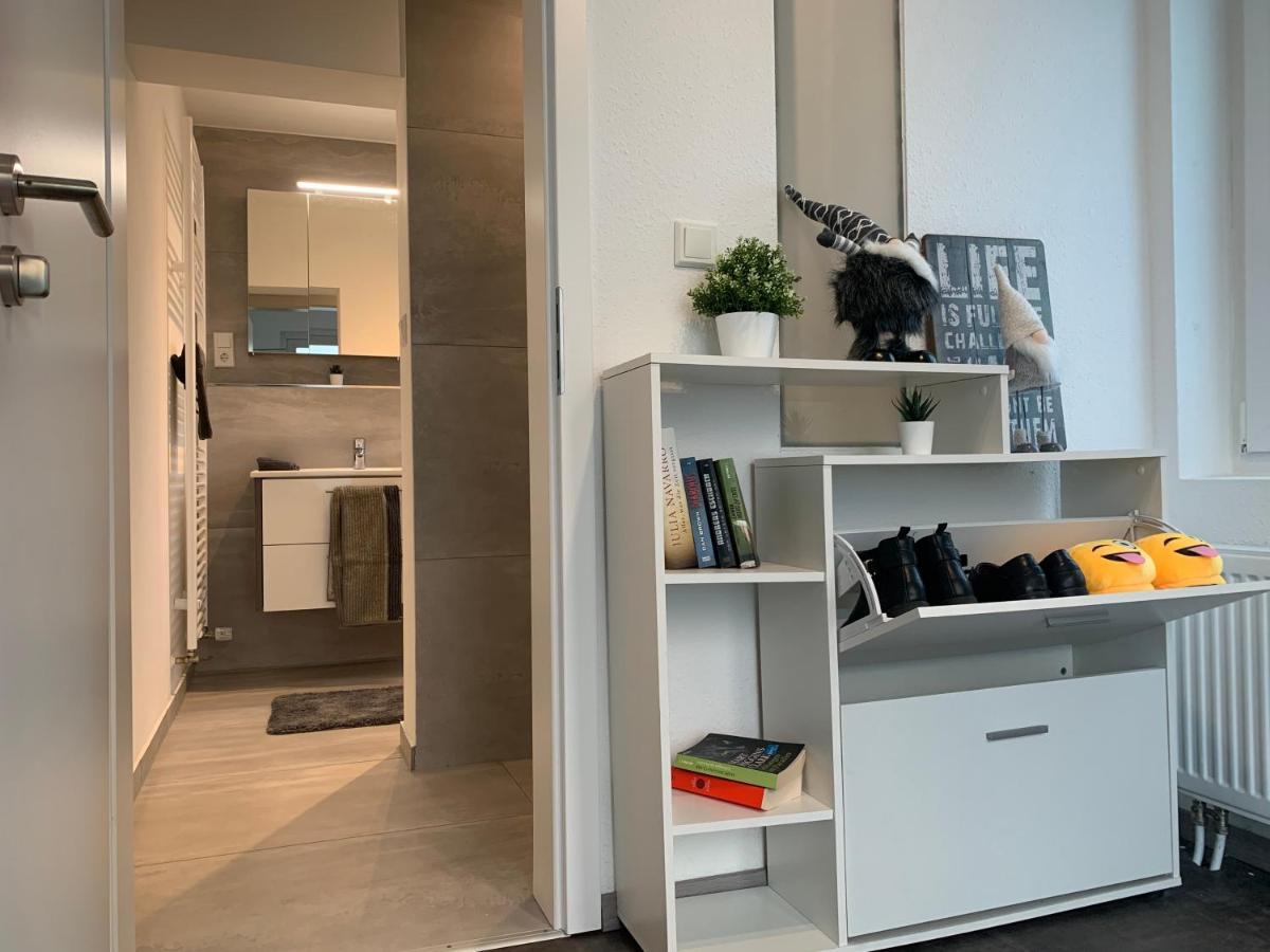W1 - Kontaktloser 24H Check In, W-Lan, Netflix, Parkplatz, Kueche, Boxspring-Bett Bückeburg Kültér fotó